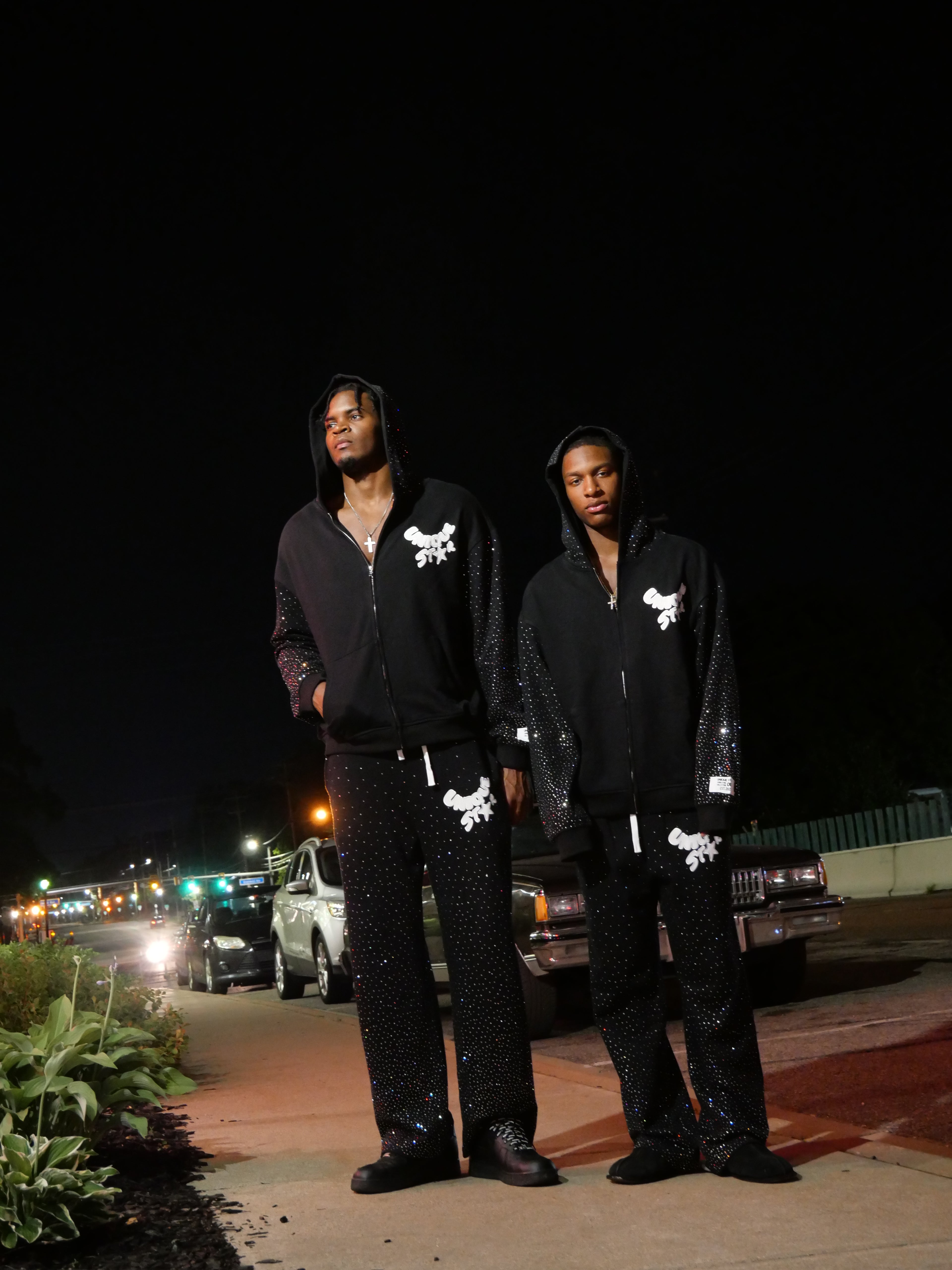 Unique star RHINESTONE  001